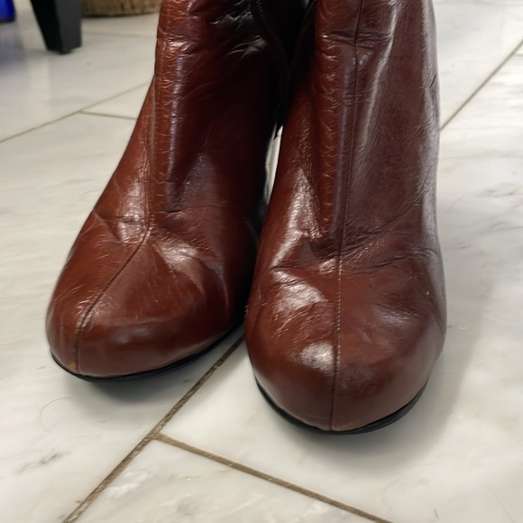 Baci, 7.5, Rockette red brown leather heeled boots with floral lining, vintage? - Picture 3 of 16